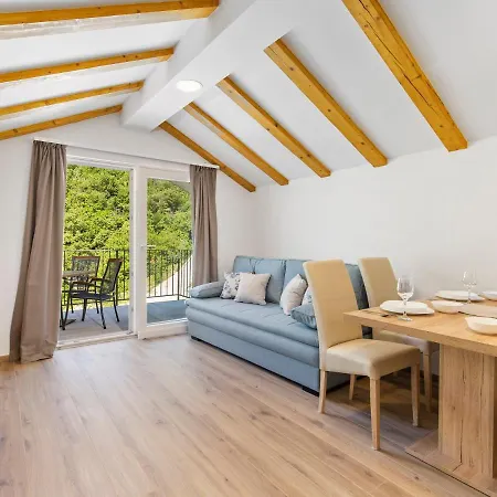 Guest house Pansion Betina Lovran