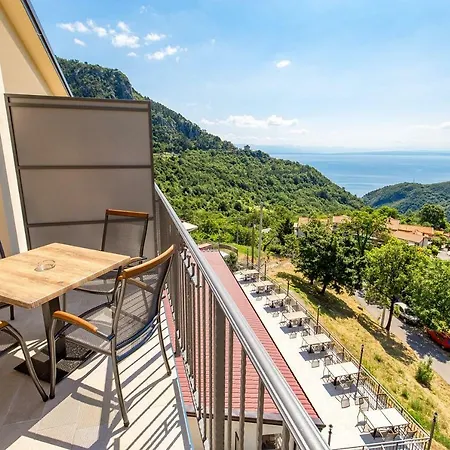 Pansion Betina Guest house 4*