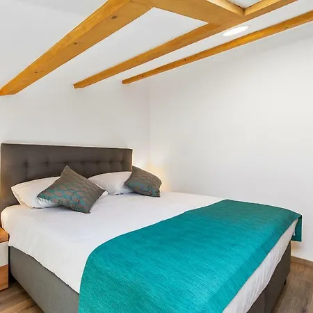 Pansion Betina Guest house 4*